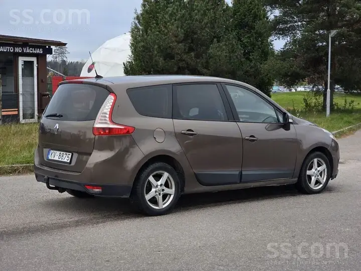 Renault Scenic 2011 photo 5