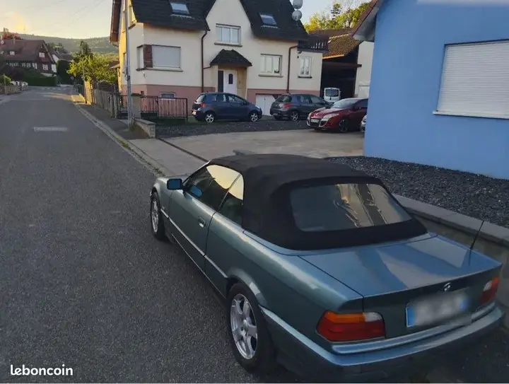 BMW 3 Series 1995 photo 2