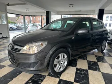 Opel Astra 2009 photo 2