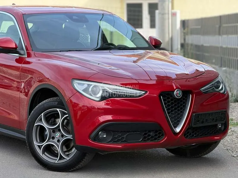 Alfa Romeo Stelvio 2017 photo 3