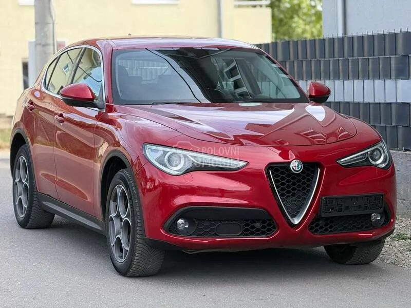 Alfa Romeo Stelvio 2017 photo 4