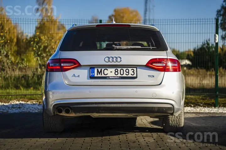 Audi A4 Avant 2012 photo 5