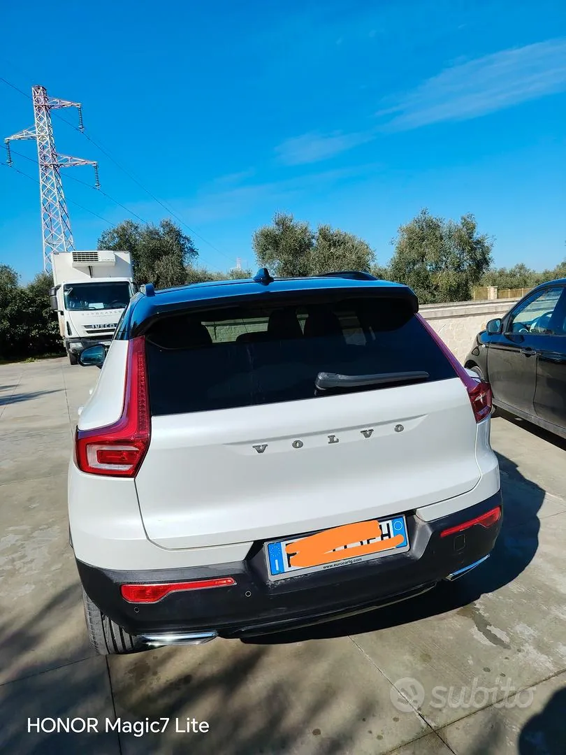 Volvo Xc40 2019 photo 2