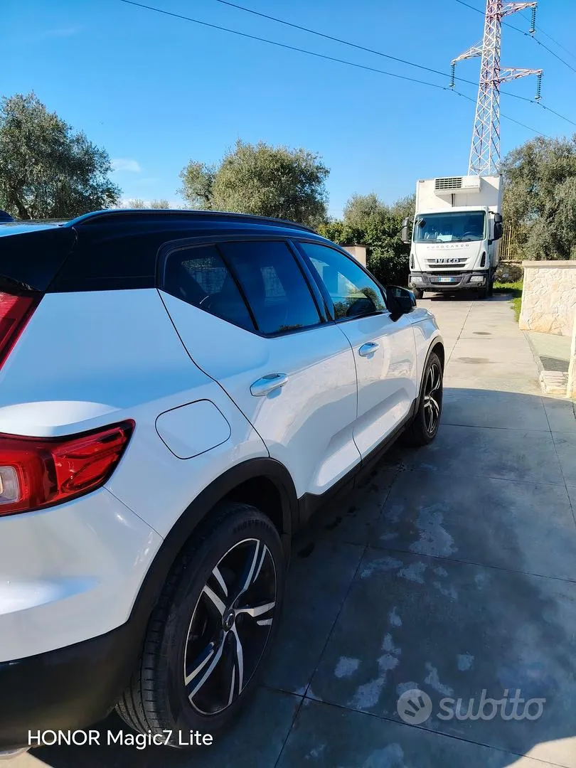 Volvo Xc40 2019 photo 3