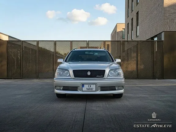 Toyota Crown 2002 photo 2