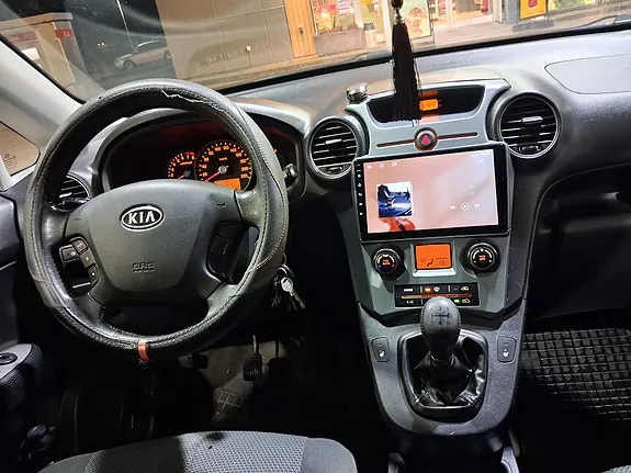 Kia Carens 2009 photo 5