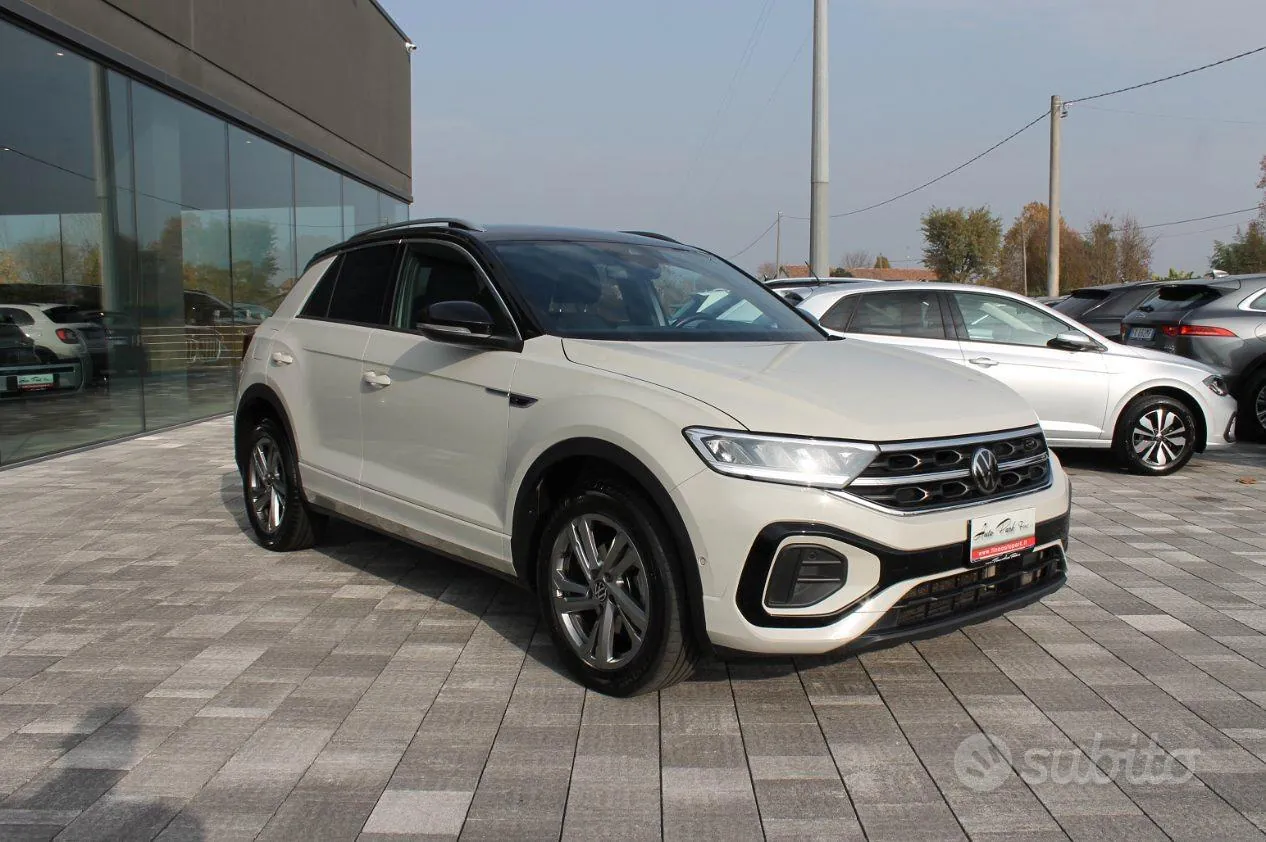 Volkswagen T-Roc 2023 photo 3