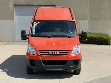 Iveco Camper Daily 2009 photo 2
