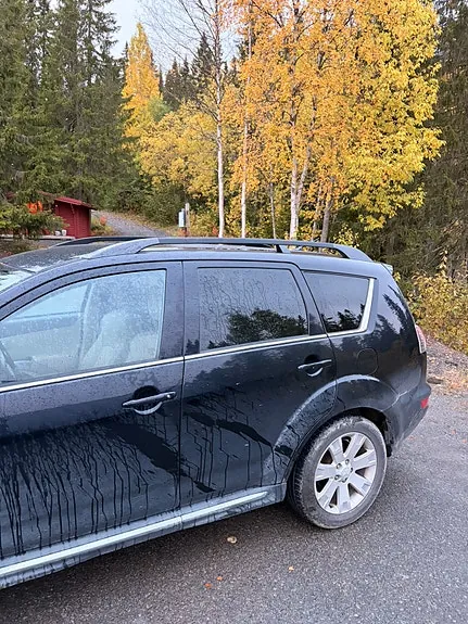 Mitsubishi Outlander 2011 photo 3