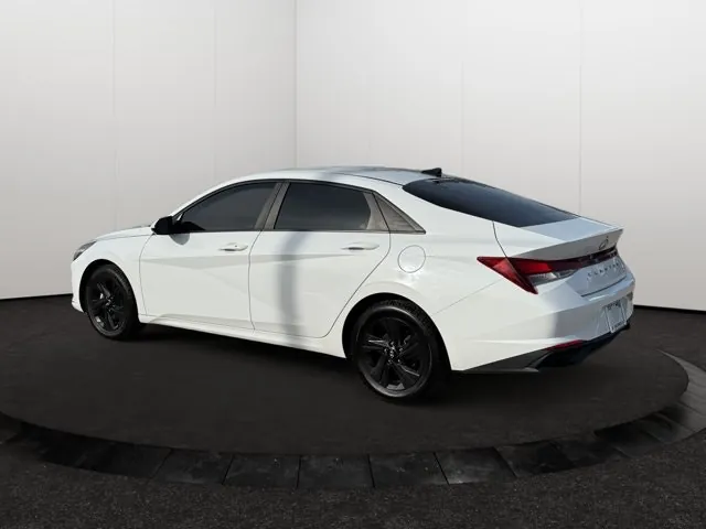 Hyundai Elantra 2021 photo 4