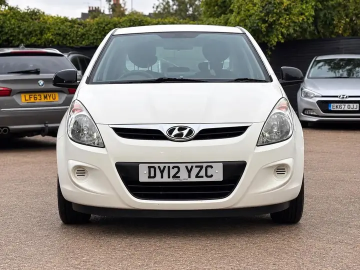 Hyundai I20 2012 photo 2