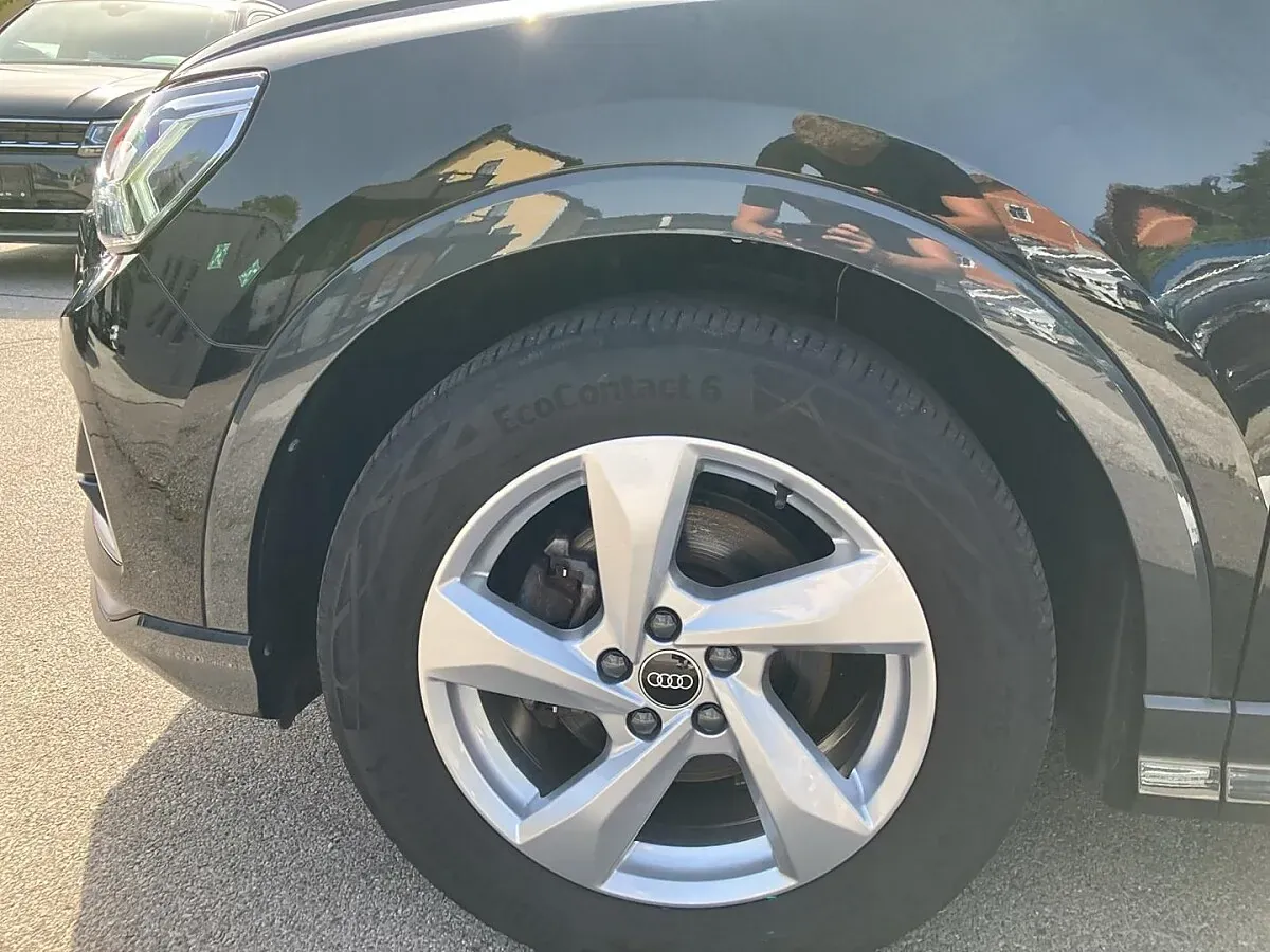 Audi Q3 2022 photo 3