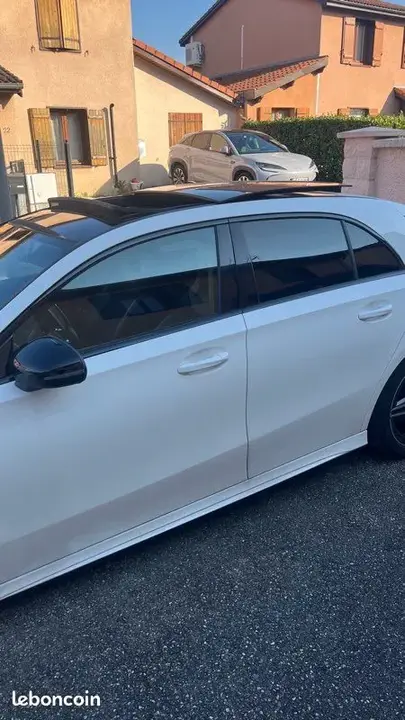 Mercedes-Benz A-Class 2018 photo 2