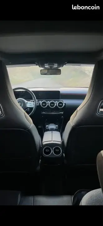 Mercedes-Benz A-Class 2018 photo 3