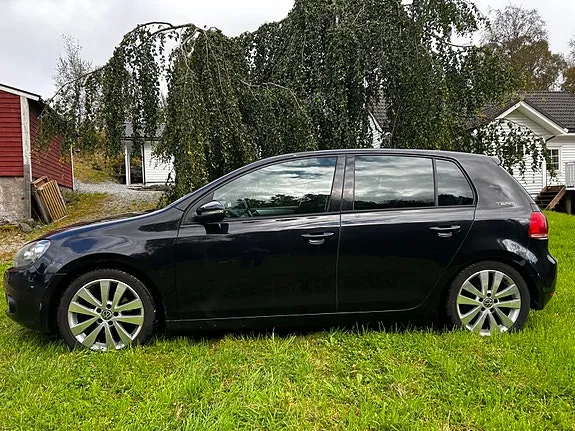Volkswagen Golf Vi 2011 photo 4