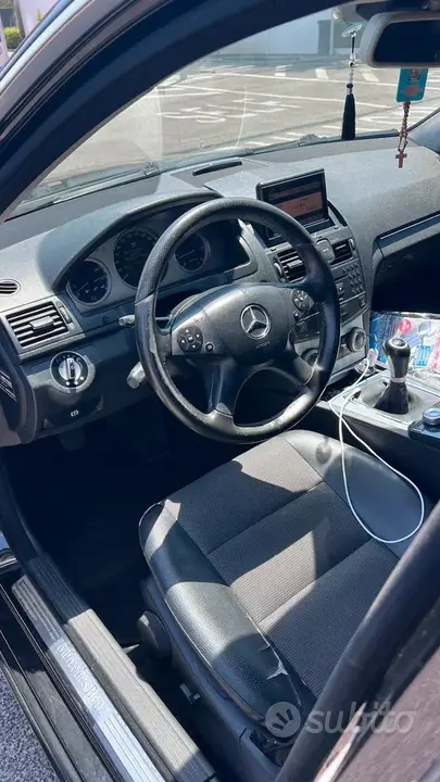 Mercedes-Benz C-Class 2009 photo 3
