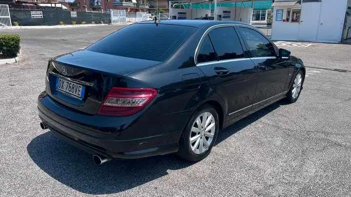 Mercedes-Benz C-Class 2009 photo 4