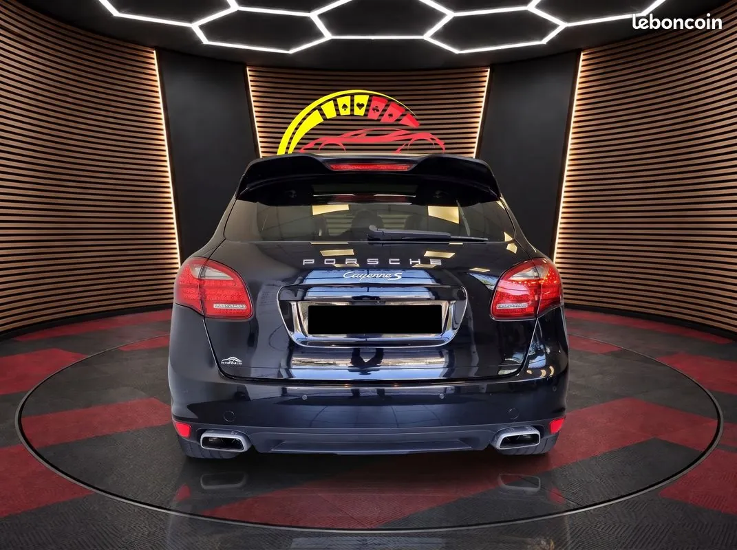 Porsche Cayenne 2011 photo 5