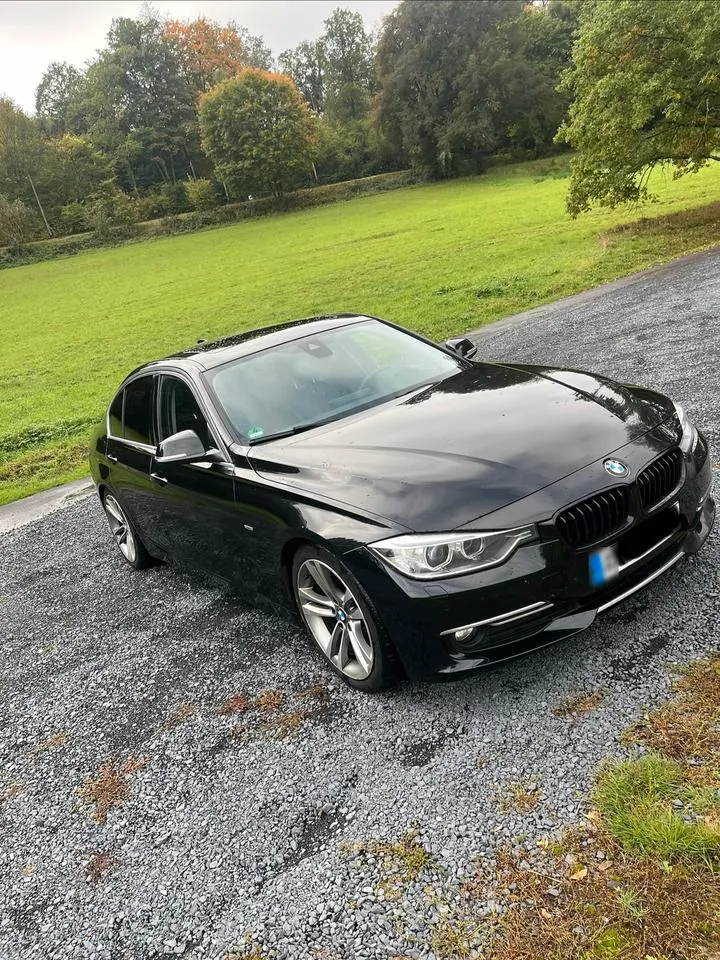 BMW F30