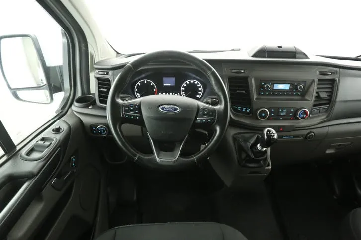 Ford Transit Custom 2021 photo 2