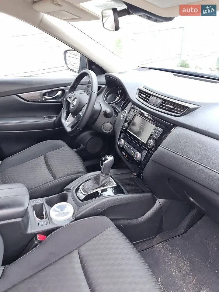 Nissan Rogue 2019 photo 2