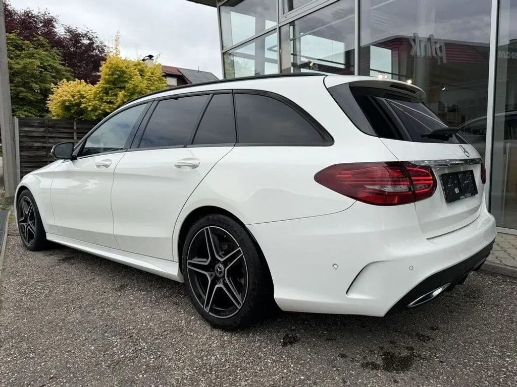 Mercedes-Benz C-Class 2019 photo 3
