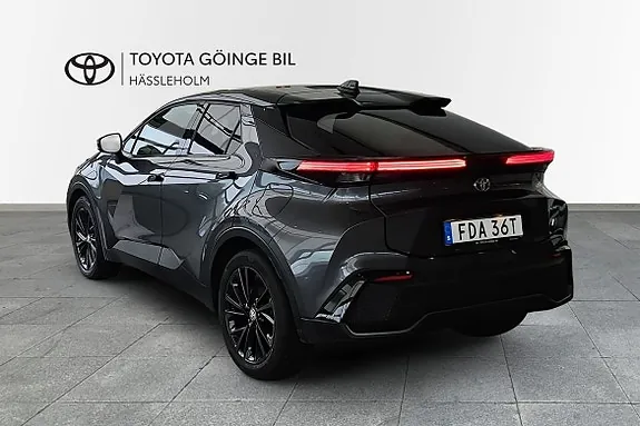 Toyota C-Hr 2025 photo 2