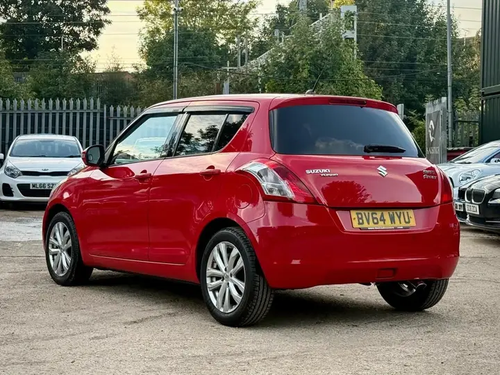 Suzuki Swift 2014 photo 3