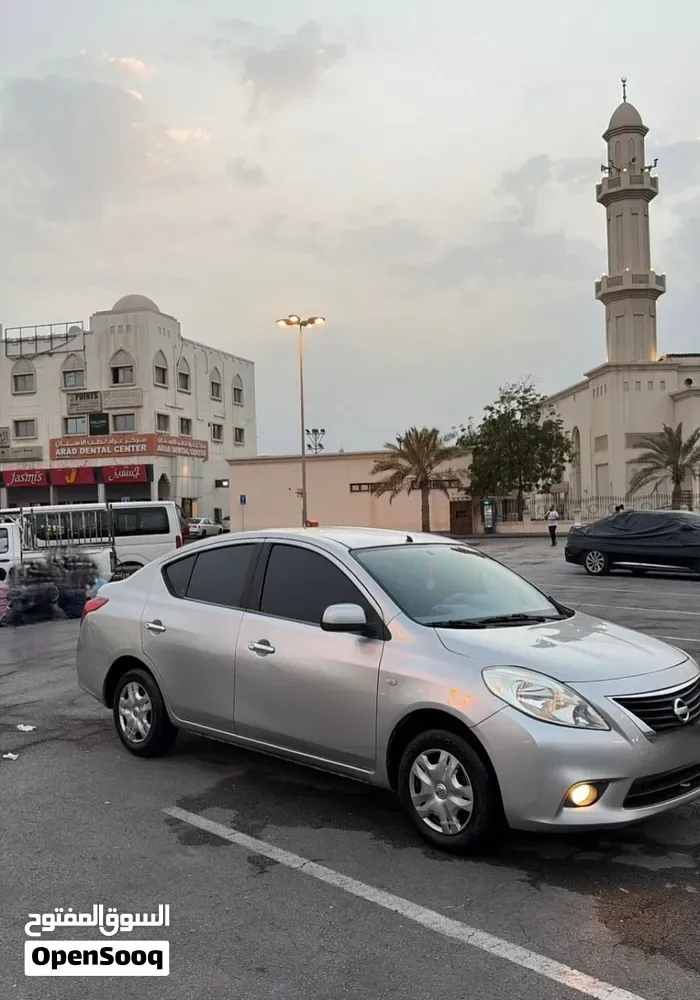 Nissan Sunny 2013 photo 4