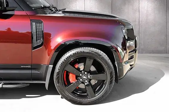 Land Rover Defender 130 2023 photo 2