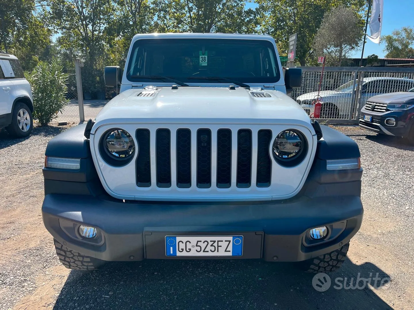 Jeep Wrangler 2021 photo 2