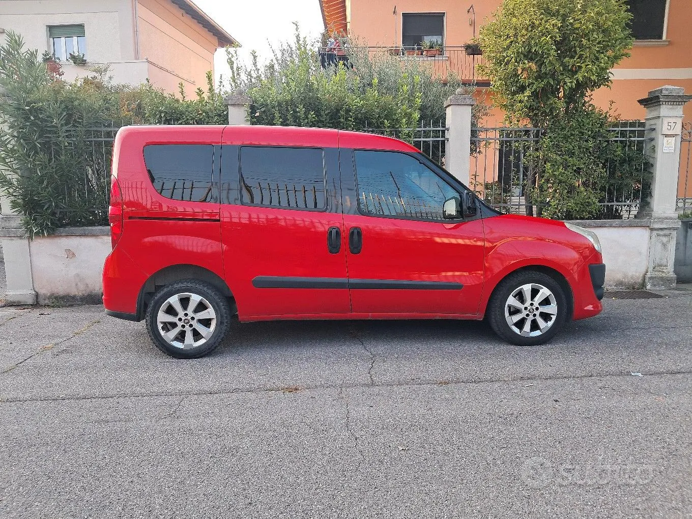 Fiat Doblo 2011 photo 3