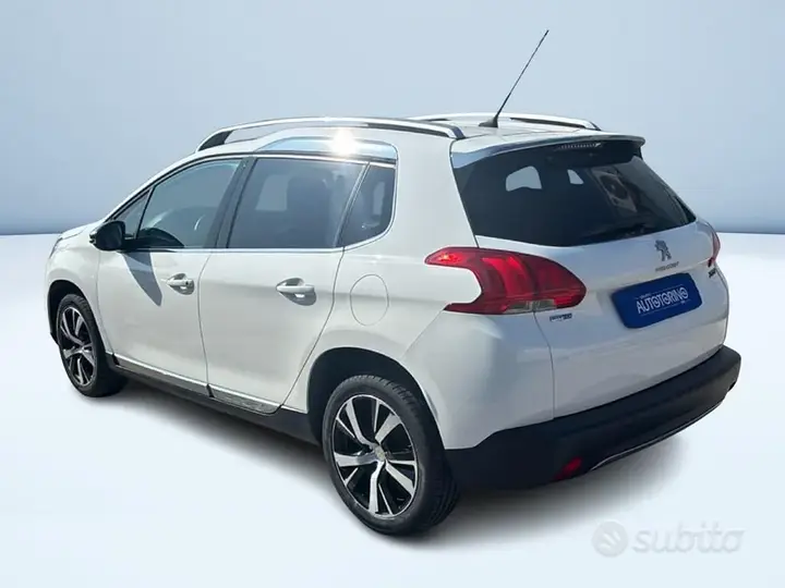 Peugeot 2008 2015 photo 5
