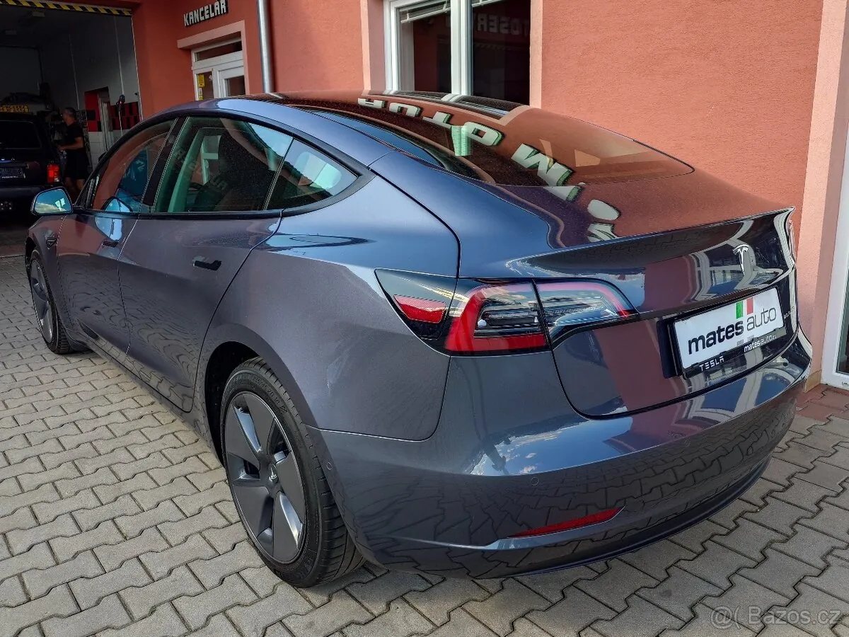 Tesla Model 3 2021 photo 3