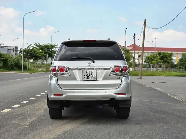 Toyota Fortuner 2015 photo 5