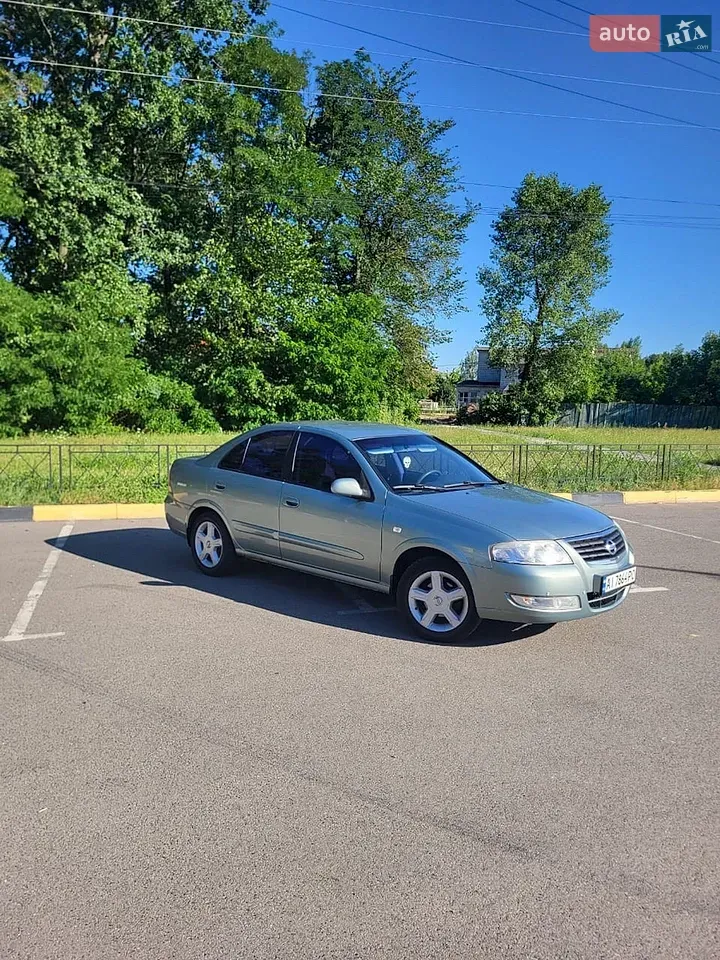 Nissan Almera