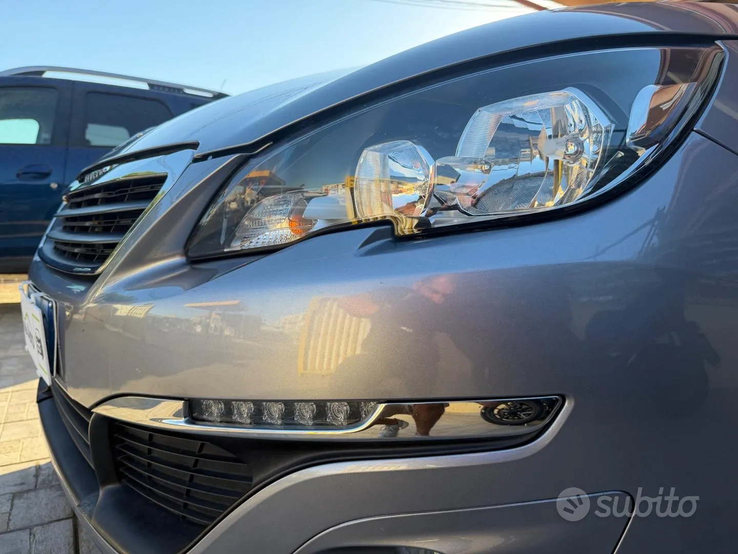 Peugeot 308 2015 photo 2