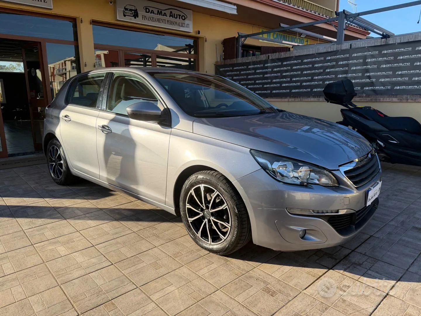Peugeot 308 2015 photo 4