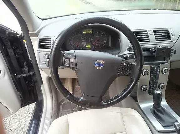 Volvo V50 2010 photo 4