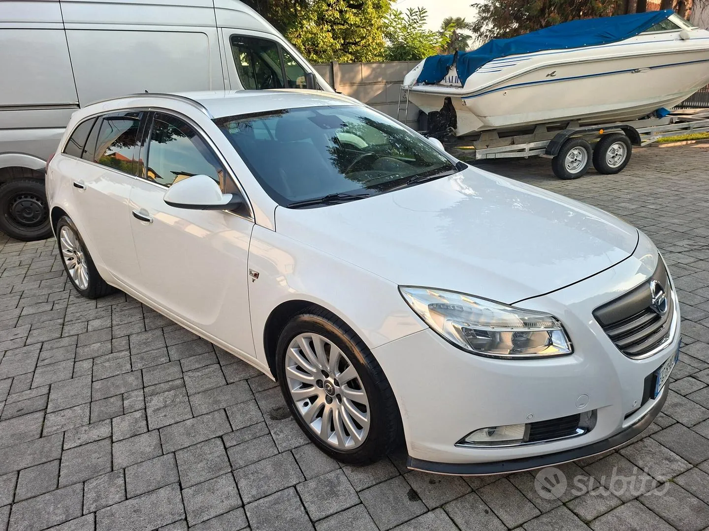 Opel Insignia 2011 photo 2