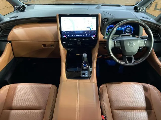 Toyota Verfia 2024 photo 2