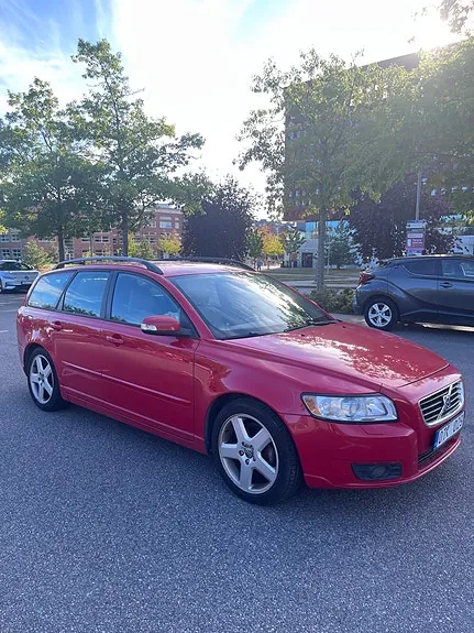Volvo V50 2009 photo 2
