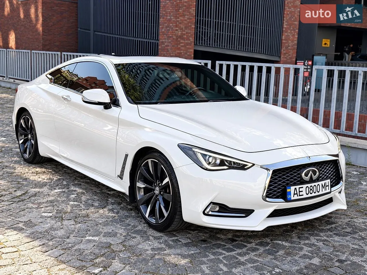 Infiniti Q60