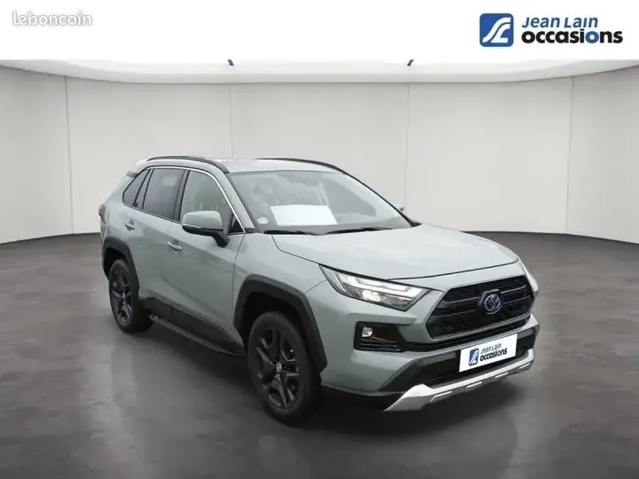Toyota Rav4 2023 photo 3