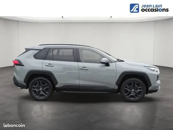 Toyota Rav4 2023 photo 4