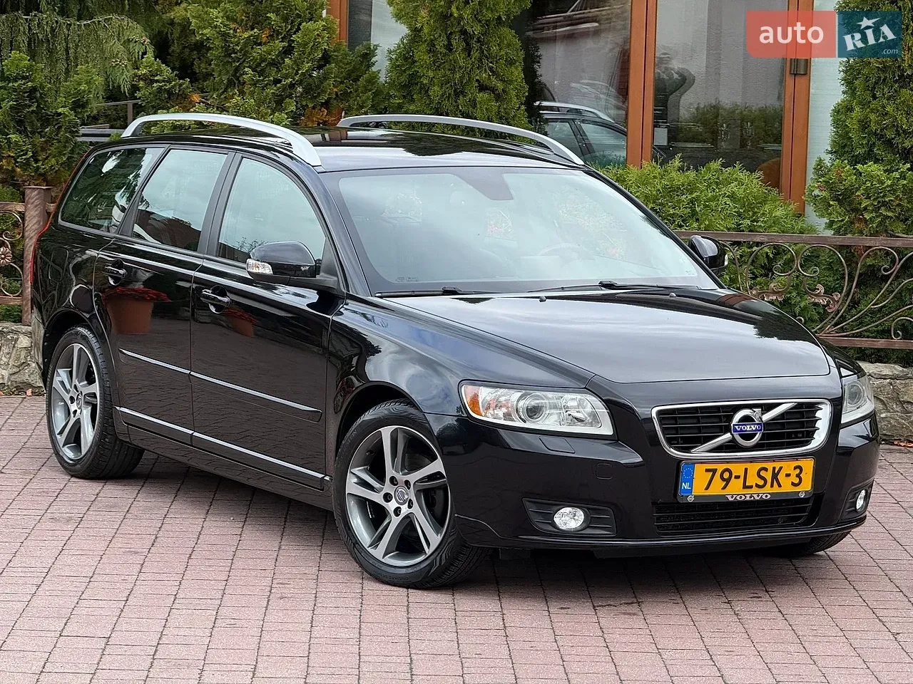 Volvo V50 2012 photo 3