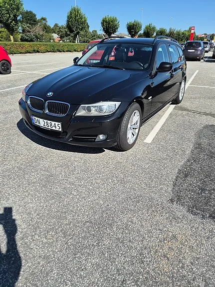 BMW 320D 2009 photo 3