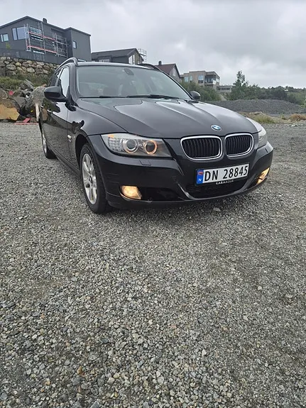BMW 320D 2009 photo 5