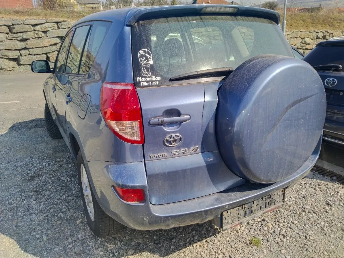 Toyota Rav4 2007 photo 2