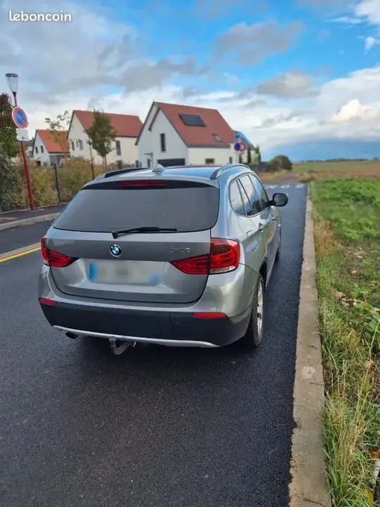 BMW X1 2011 photo 2